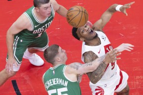 开云体育官网-猛龙队球员高效表现，帮助球队取得连胜()