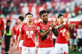 开云体育app-夺冠热门异军突起，亚冠比赛冷热交替()