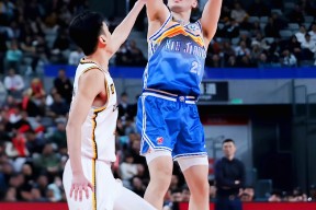 开云手机在线登陆-新疆队客场对阵广厦，队内本土球员备战焕发状态()