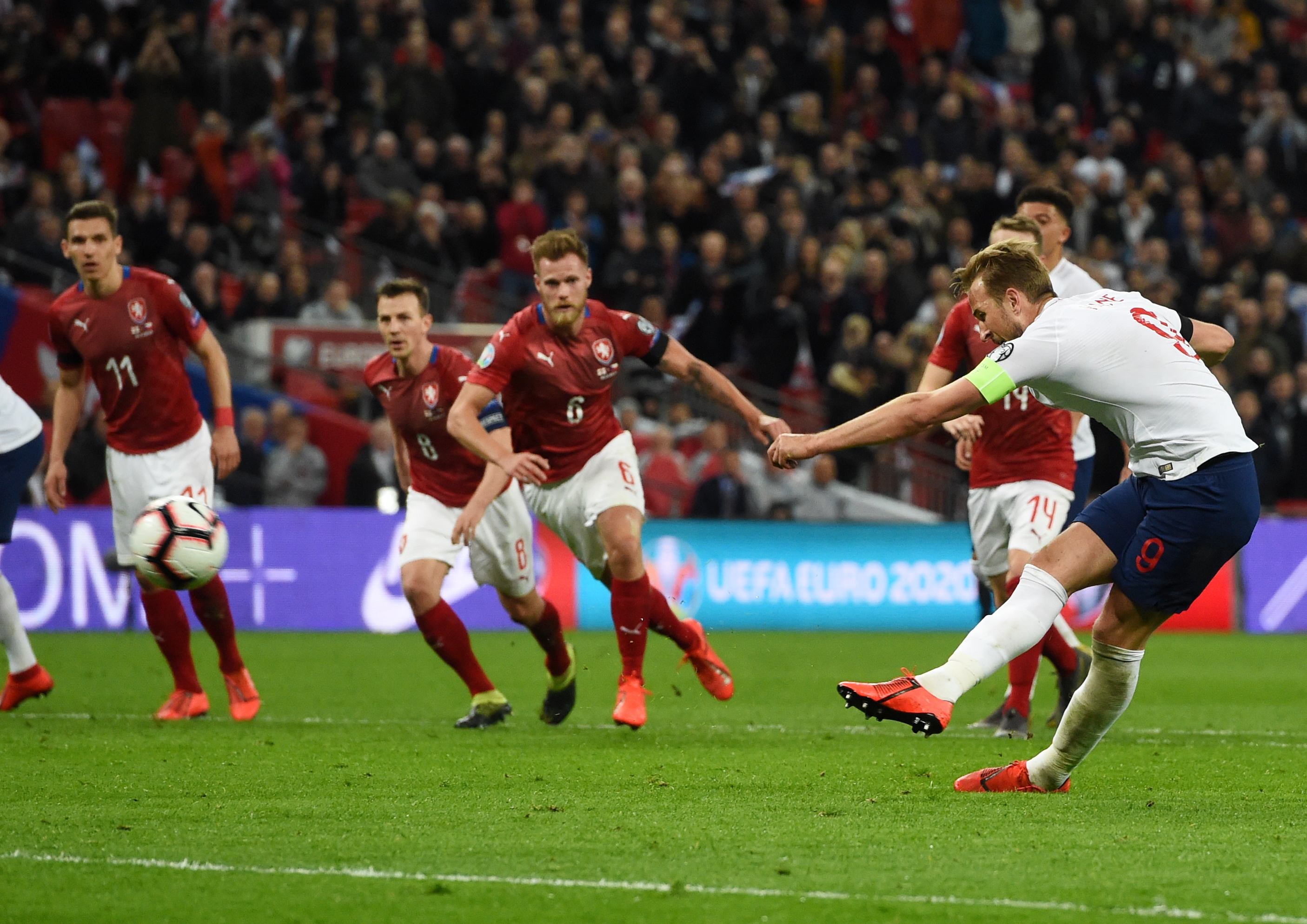 开云手机在线登陆-捷克主场获得重要胜利锁定欧锦赛席位()  第1张