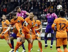 开云体育入口-荷兰队在与摩尔多瓦的比赛中大胜()  第2张