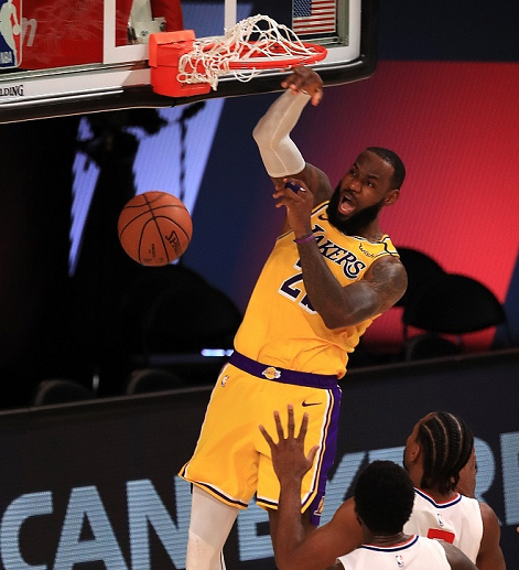 开云体育sports-赫塔菲主场完胜奥萨苏纳，全取三分()  第2张