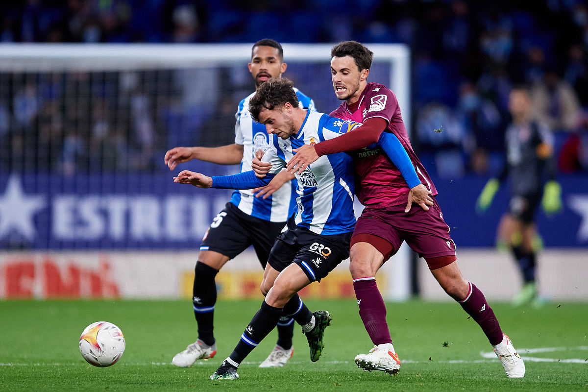 开云电子登录-雷根斯堡主场告负，德甲保级形势令人担忧()  第1张