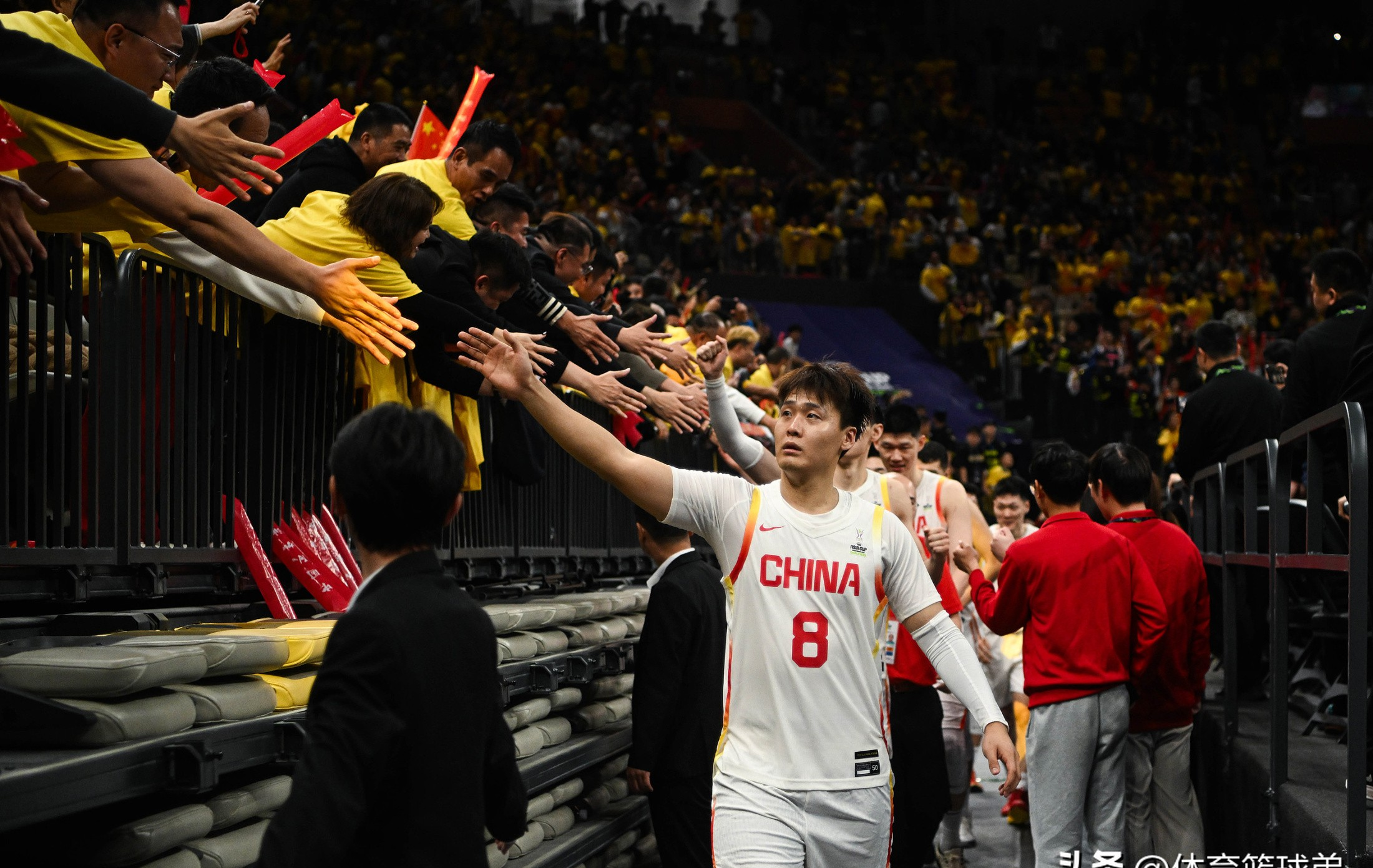 开云体育下载-千钧一发，胜负悬！中国队逆袭，夺冠()  第2张