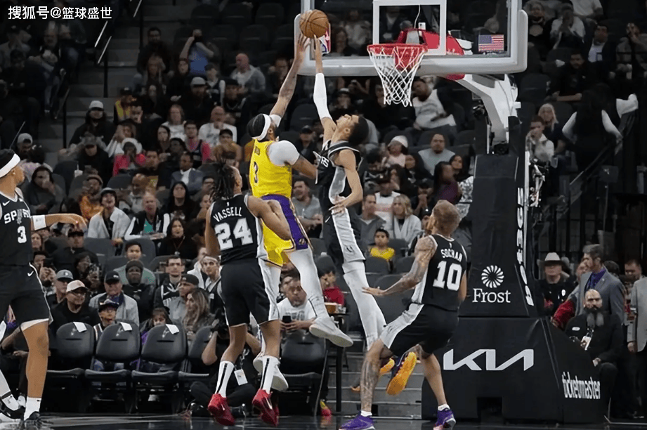 开云在线登录-强队在最后关头实现了一场令人惊叹的逆转()  第2张