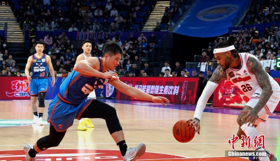 开云体育入口-贵州男篮坚决不失，球员拼尽全力取得胜利！(篮球个人简历的短话)  第1张