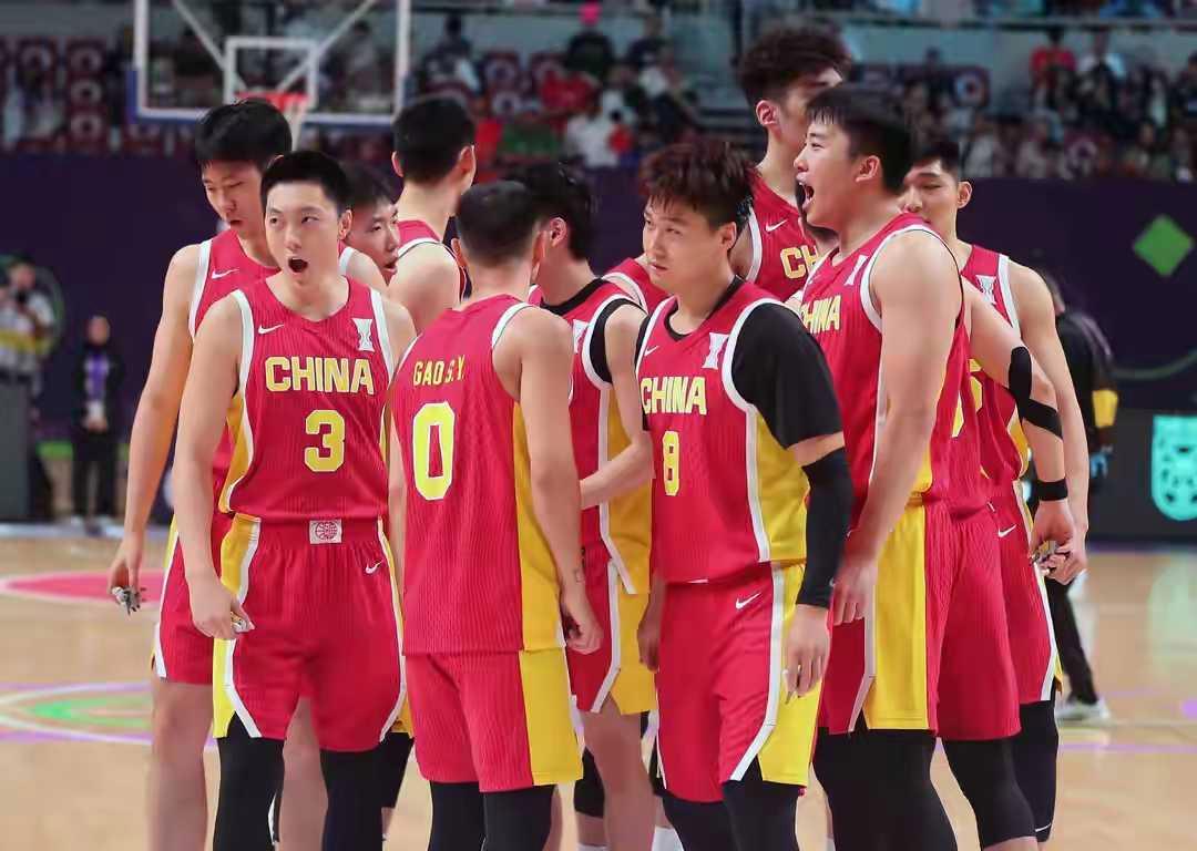 开云体育入口-贵州男篮坚决不失，球员拼尽全力取得胜利！(篮球个人简历的短话)  第2张