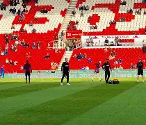 开云官方在线-斯托克城主场大胜，士气高涨，球队再现昔日实力()  第1张