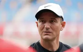 开云体育在线-教练组人事调整，新的挑战即将开始()  第1张