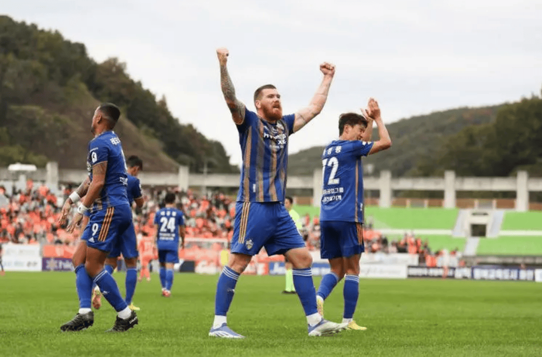 开云体育官网-海港亚冠首战憾平柔佛  第2张