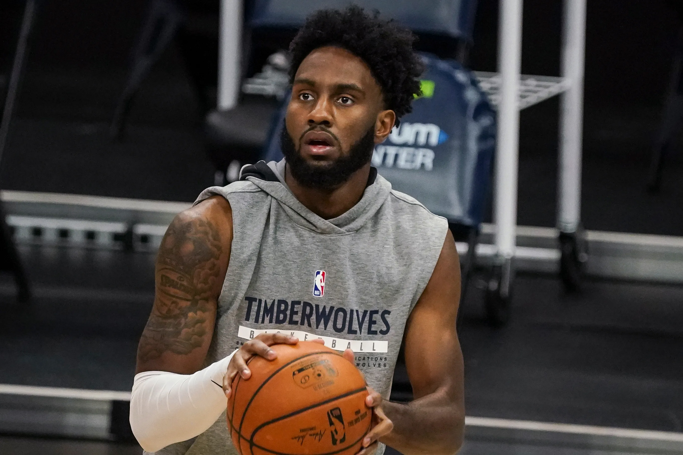 开云app登录-活塞队新援受好评，快速融入球队战术体系()  第2张