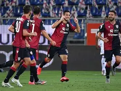 开云体育app-大连阿尔滨球队迎来战绩反弹，稳固队伍士气()  第1张