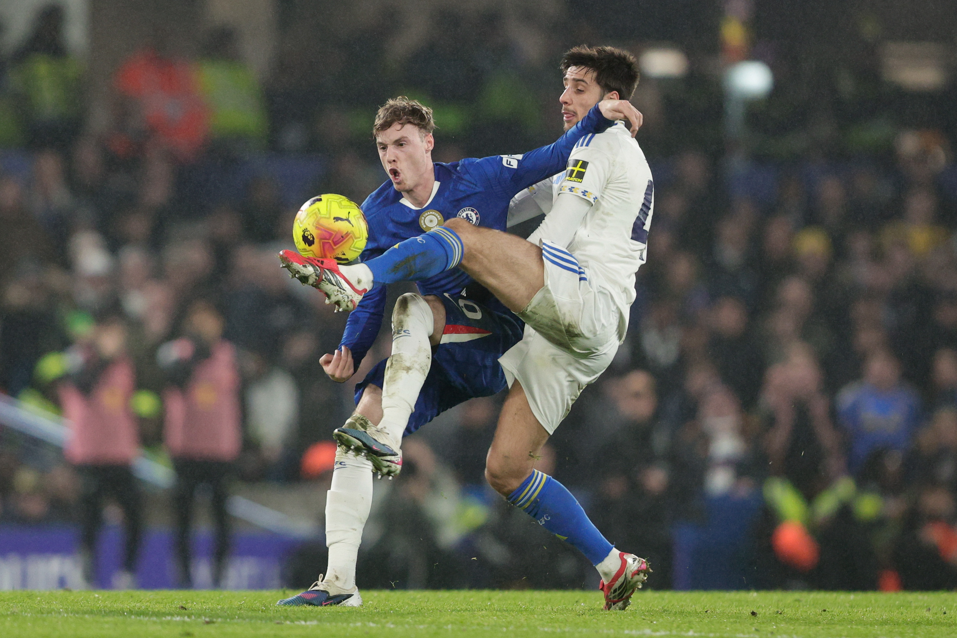 kysports-欧洲足坛巅峰对决：英超联赛球队实力竞逐()  第2张