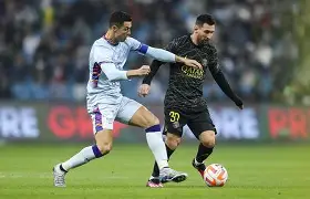 开云电子登录-足球强弱对决，纷争不断的激情较量()  第2张